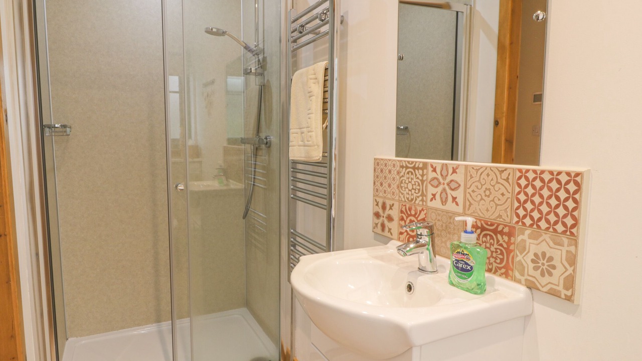 Photo of Bathroom in Roybridge