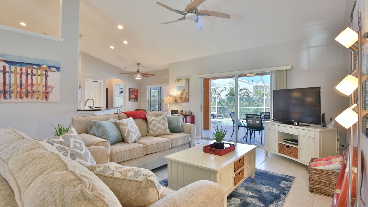 Photo of Livingroom in Heron's Watch