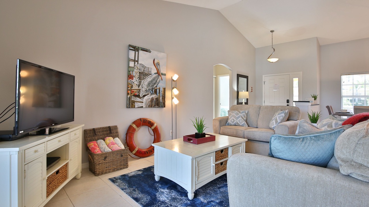 Photo of Livingroom in Heron's Watch