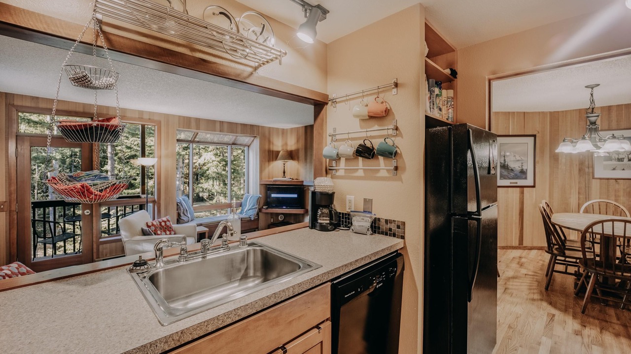 Photo of Kitchen in Glacier