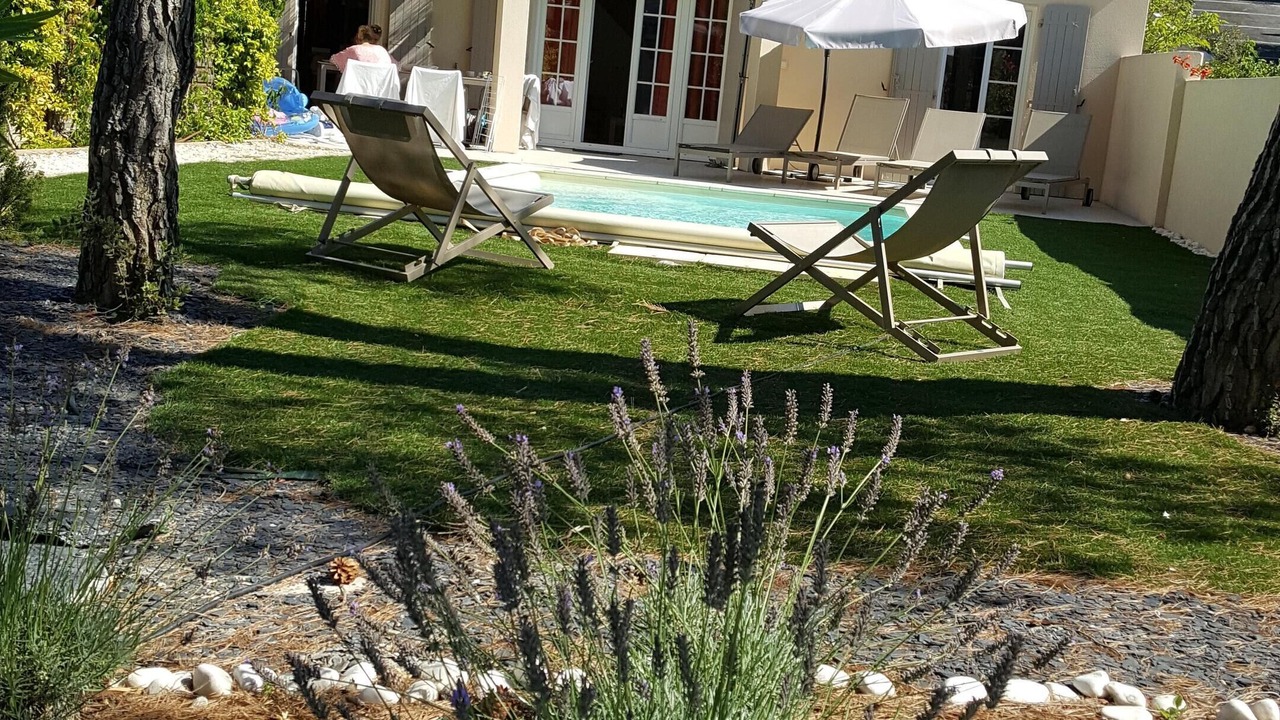 Photo of Outdoor in Pont Royal