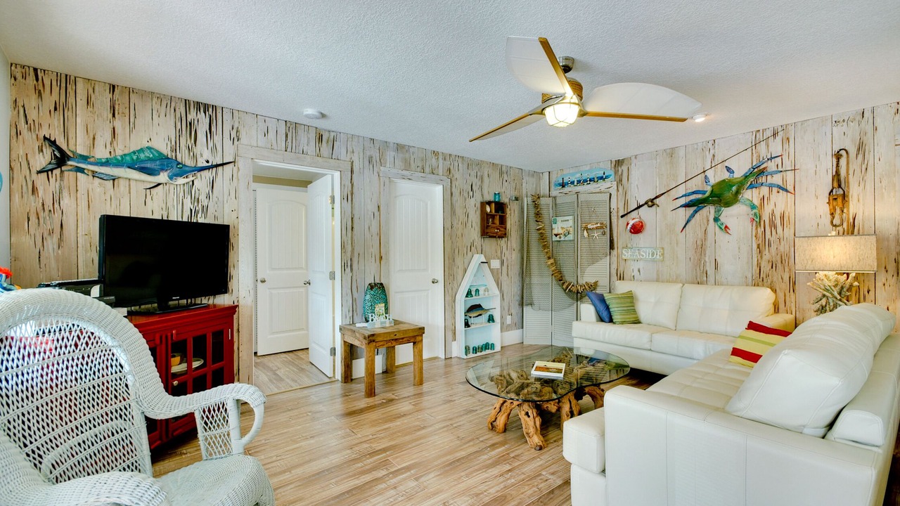 Photo of Livingroom in Bradenton Beach