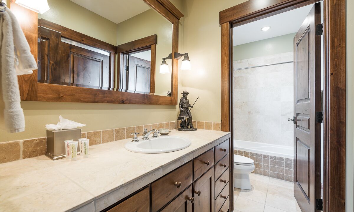 Photo of Bathroom in North Park City