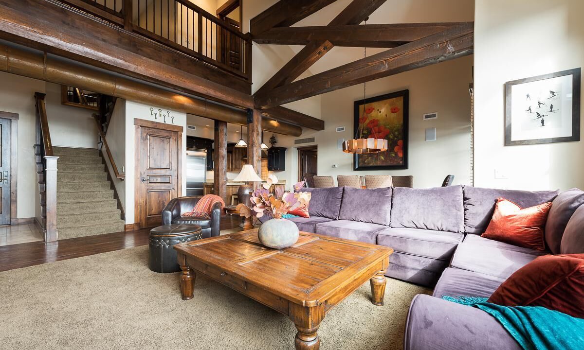 Photo of Livingroom in North Park City