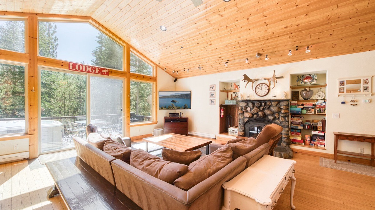 Photo of Livingroom in McKinney Estates
