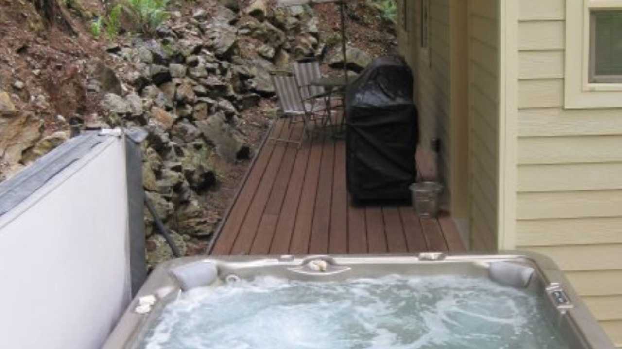 Photo of Patio Balcony in Glacier