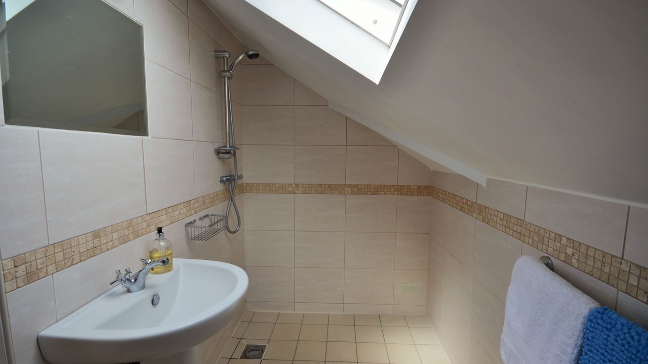 Photo of Bathroom in Godshill