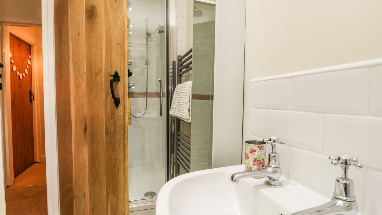 Photo of Bathroom in Cark