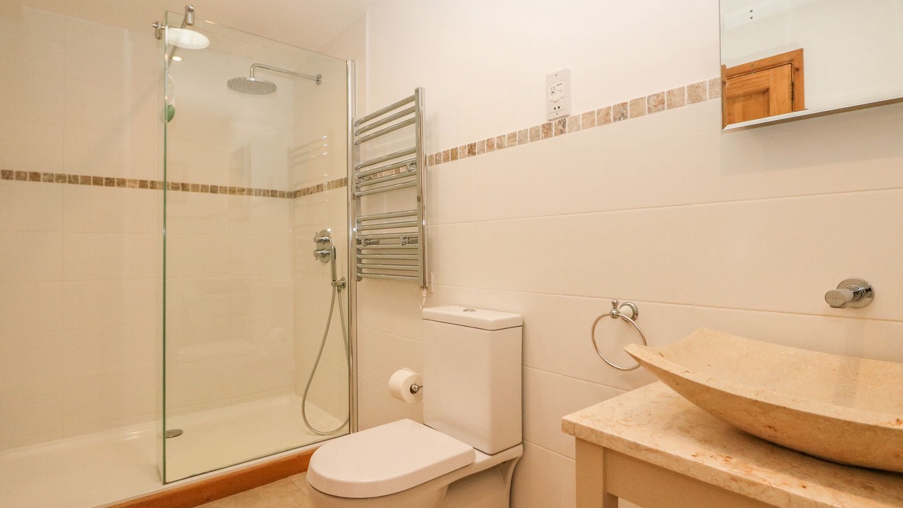 Photo of Bathroom in Chysauster