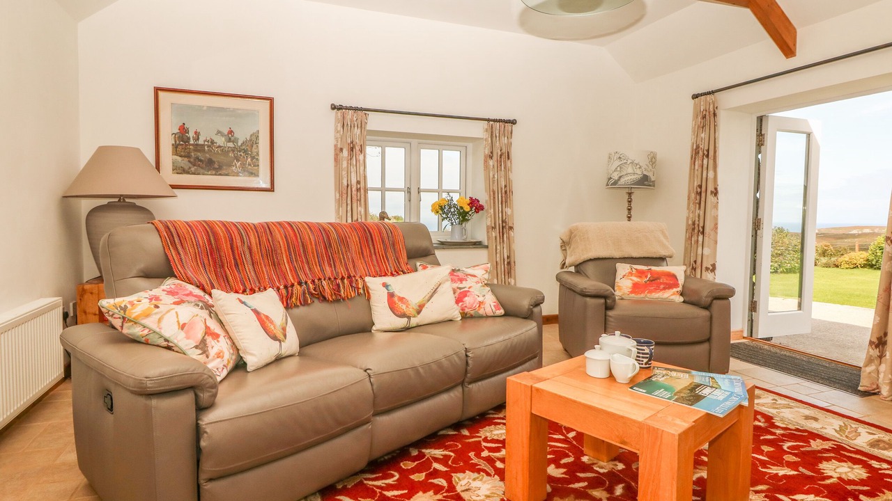 Photo of Livingroom in Chysauster