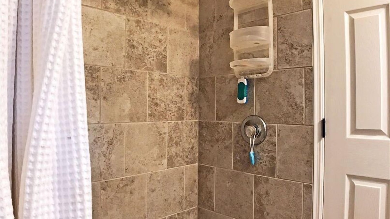 Photo of Bathroom in Gulf Gate Estates