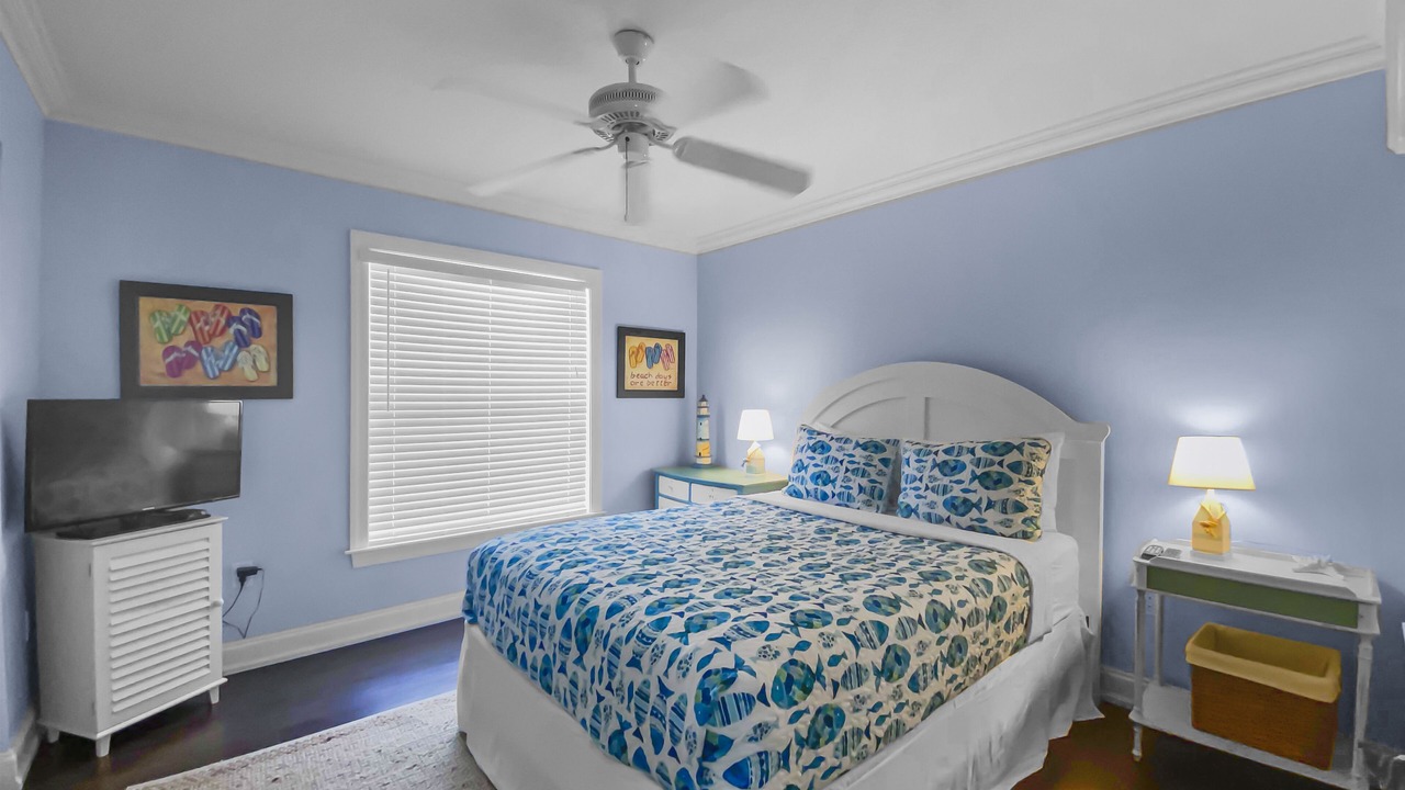Photo of Bedroom in Gulf Gate Estates