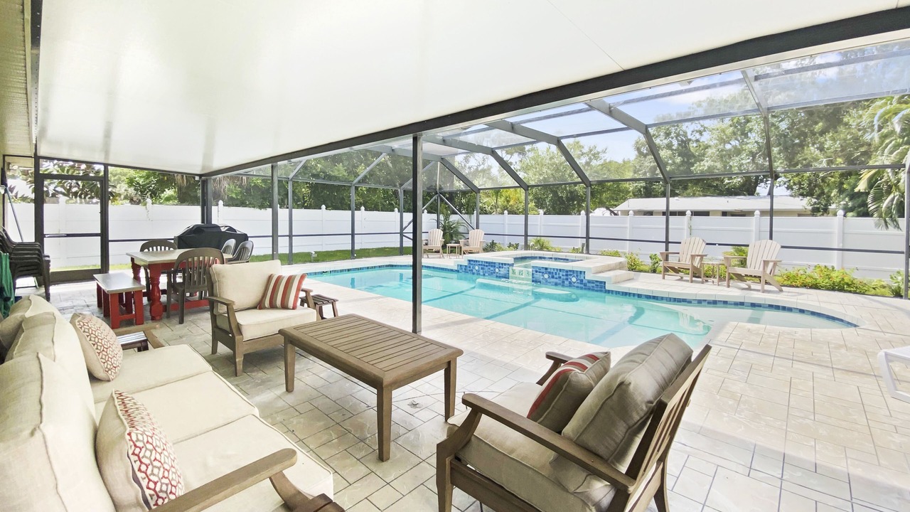 Photo of Outdoor in Gulf Gate Estates