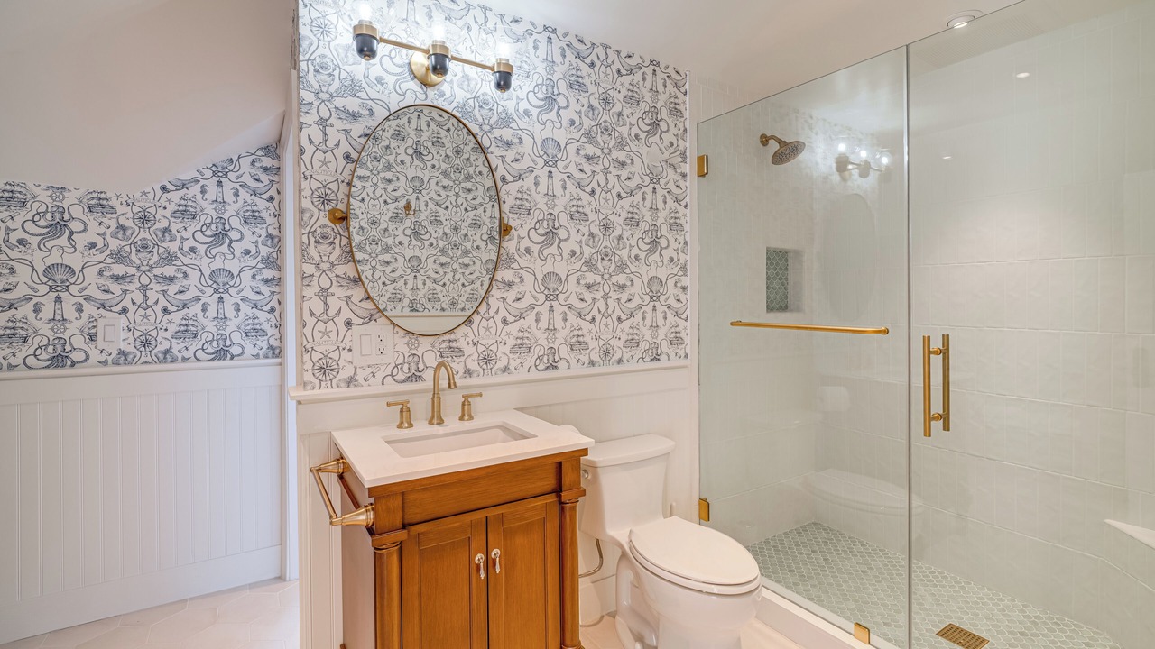 Photo of Bathroom in Carpinteria