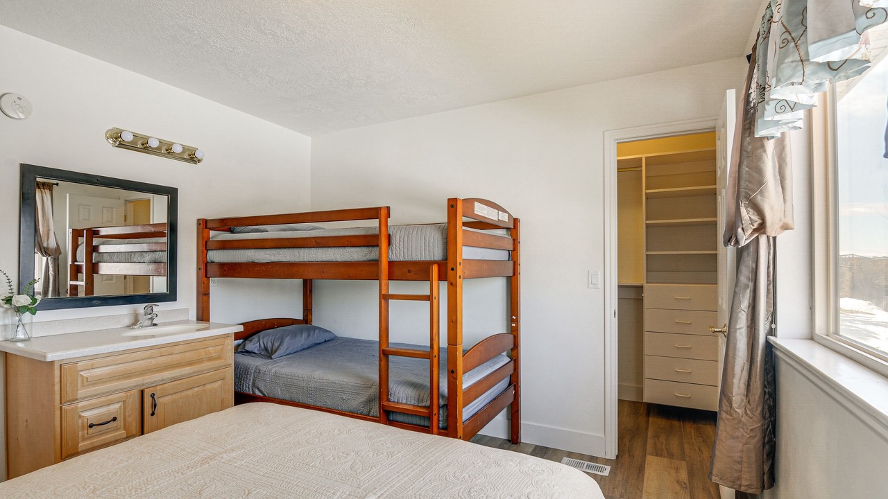 Photo of Bedroom in Bryce Canyon