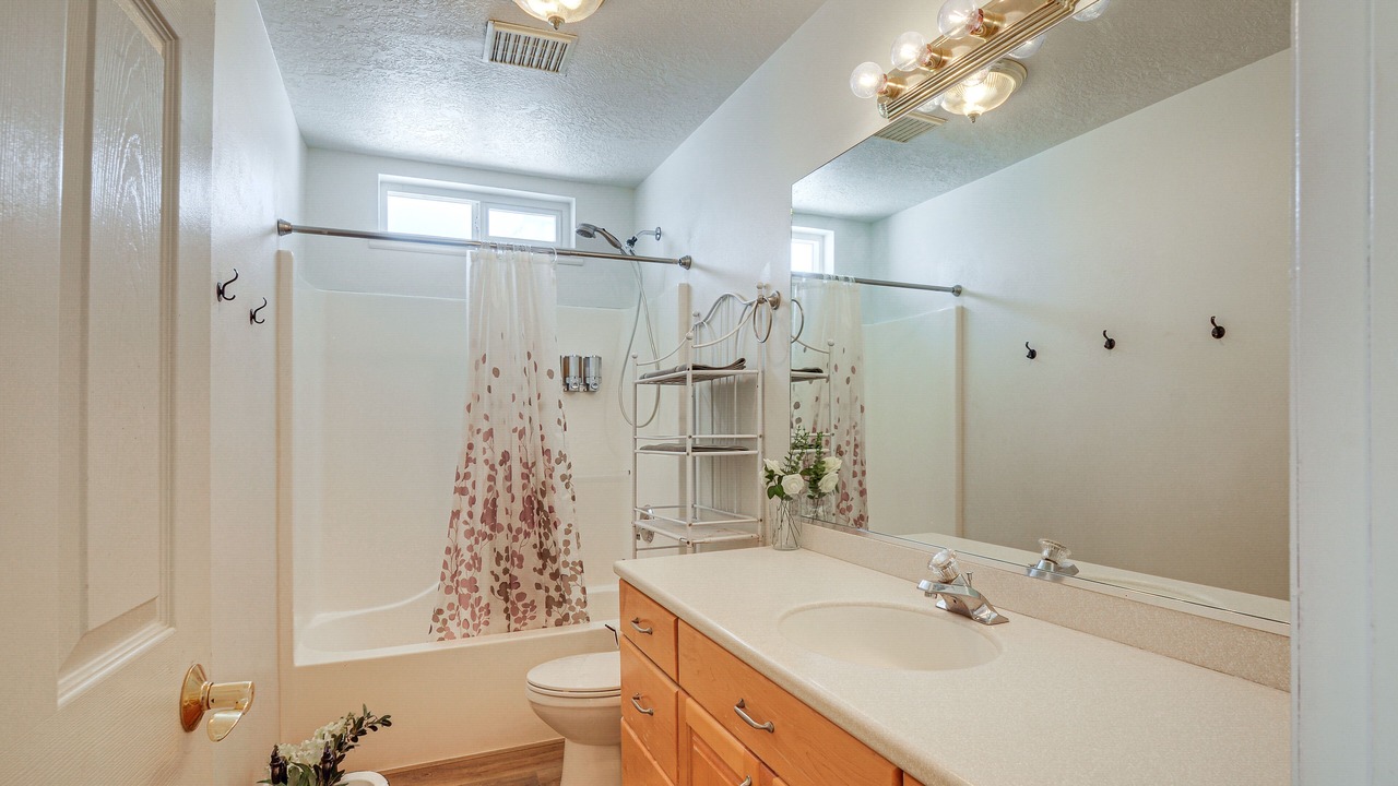Photo of Bathroom in Bryce Canyon