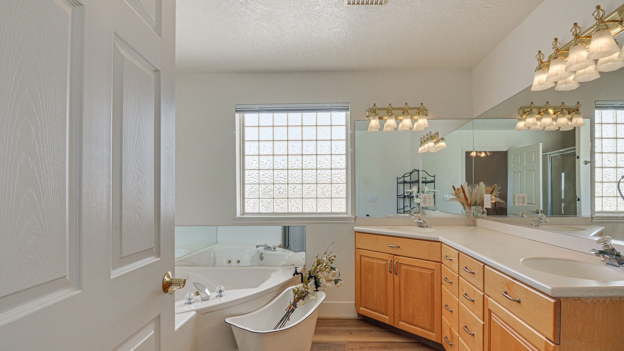Photo of Bathroom in Bryce Canyon