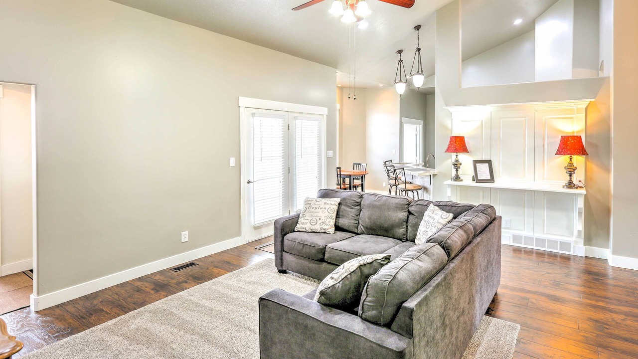 Photo of Livingroom in Smithfield