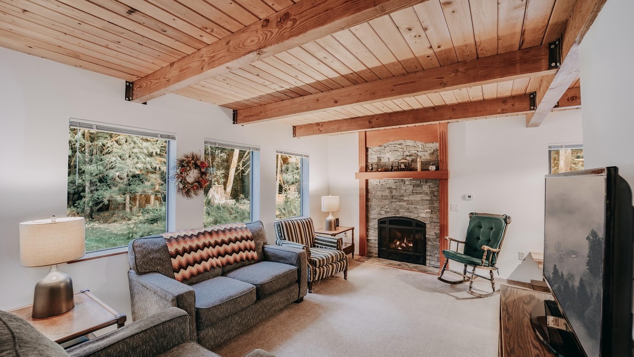 Photo of Livingroom in Maple Falls