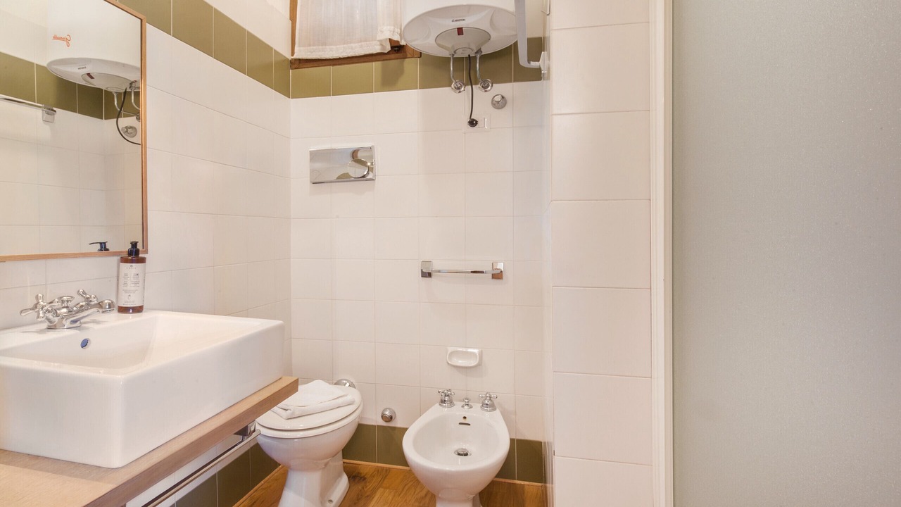 Photo of Bathroom in Torri del Benaco