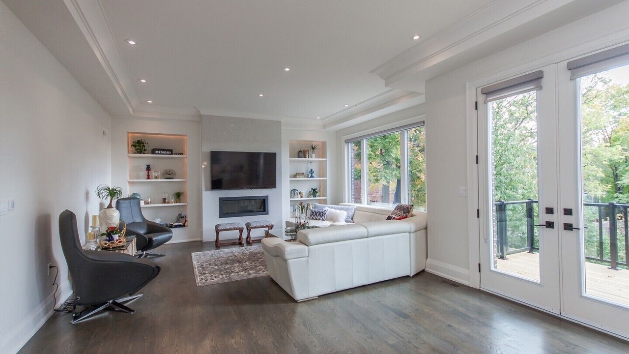 Photo of Livingroom in Richmond Hill