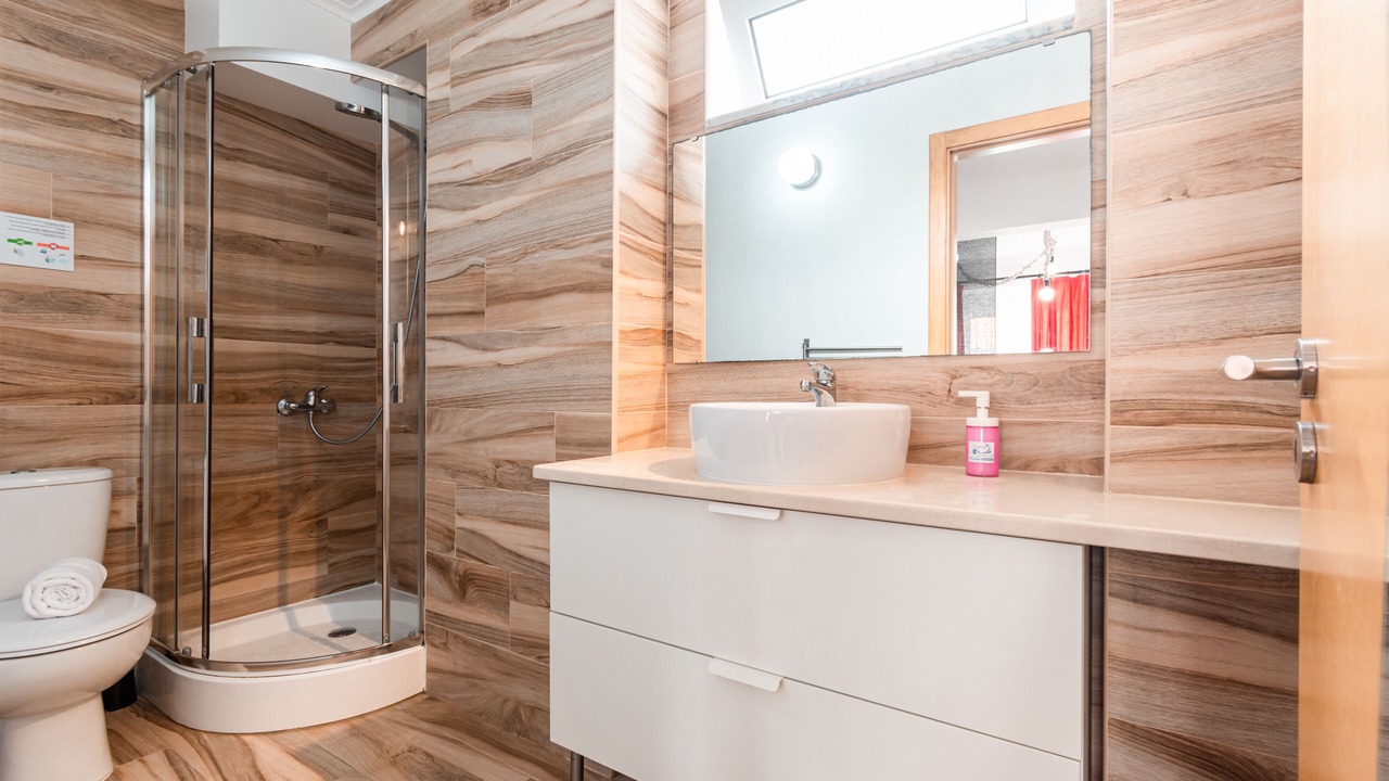 Photo of Bathroom in Peniche de Cima