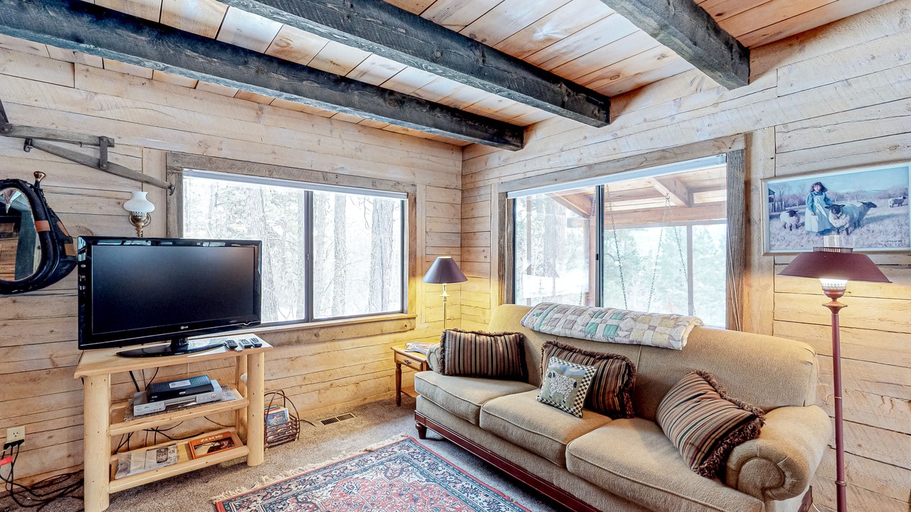 Photo of Livingroom in McCall