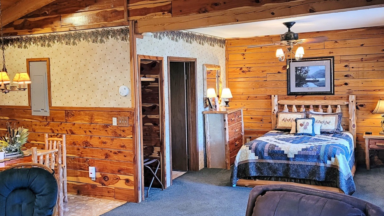 Photo of Bedroom in Sylvan Shores