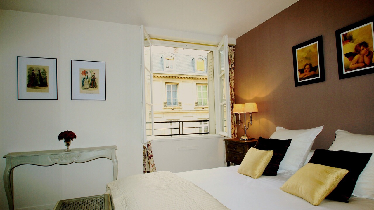 Photo of Bedroom in 7th Arrondissement