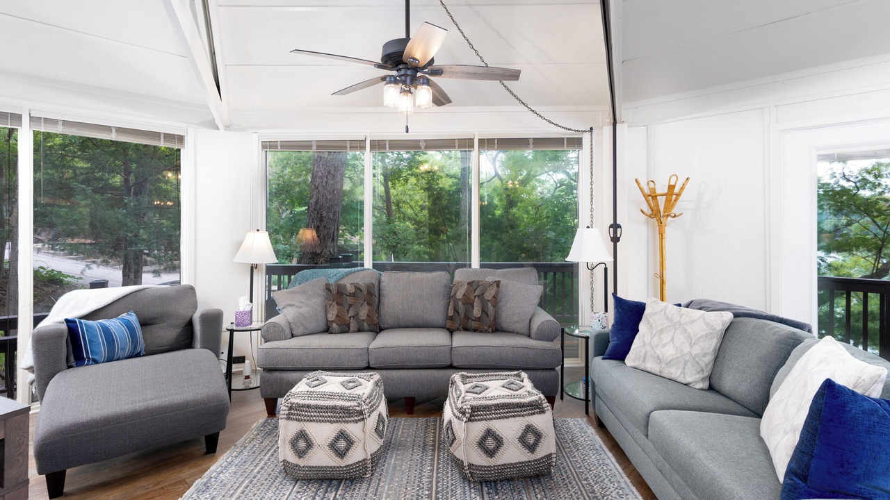 Photo of Livingroom in Village of Four Seasons
