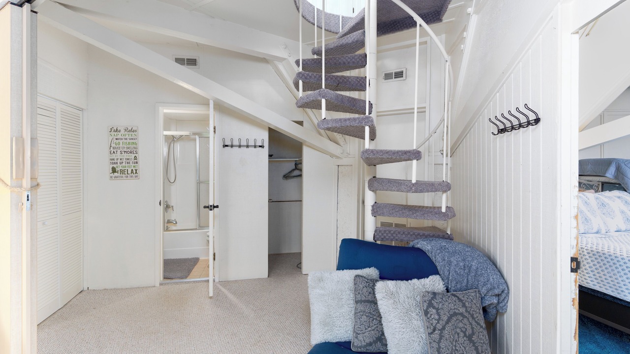 Photo of Bedroom in Village of Four Seasons