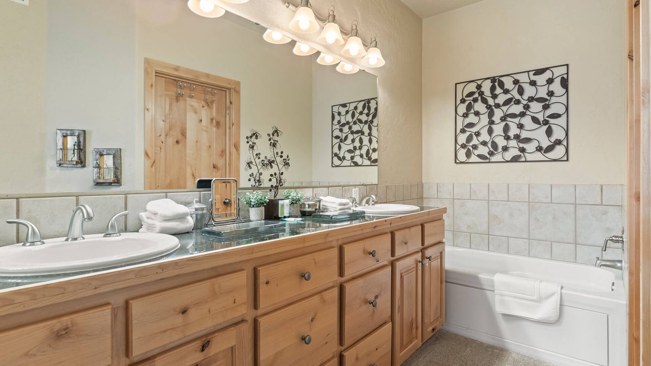 Photo of Bathroom in Kimball Junction