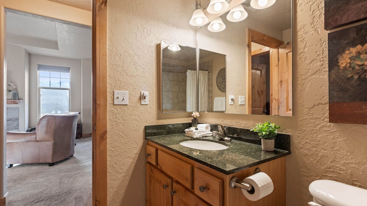 Photo of Bathroom in Kimball Junction
