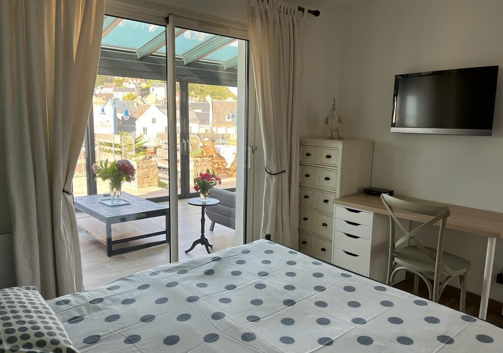 Photo of Bedroom in Port-en-Bessin-Huppain