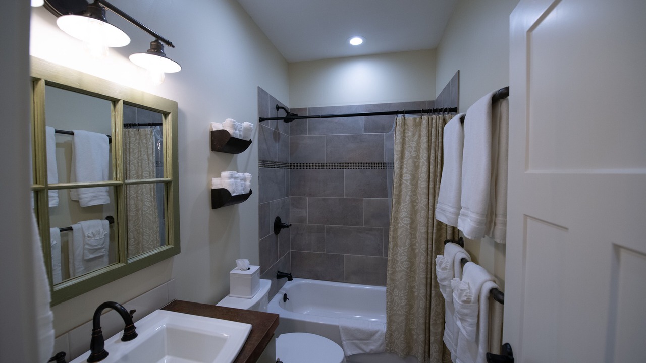 Photo of Bathroom in Deary