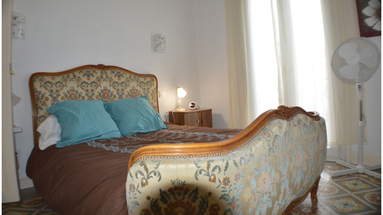 Photo of Bedroom in Beziers City Centre