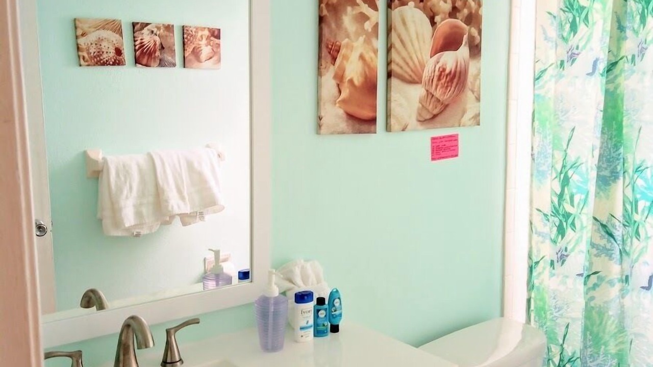 Photo of Bathroom in Gulf Gate Estates