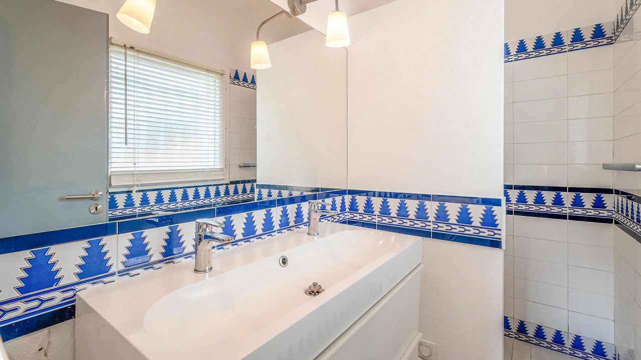 Photo of Bathroom in Le Canon