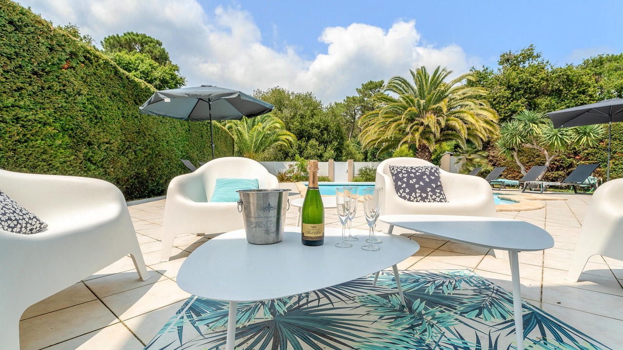Photo of Outdoor in Le Canon