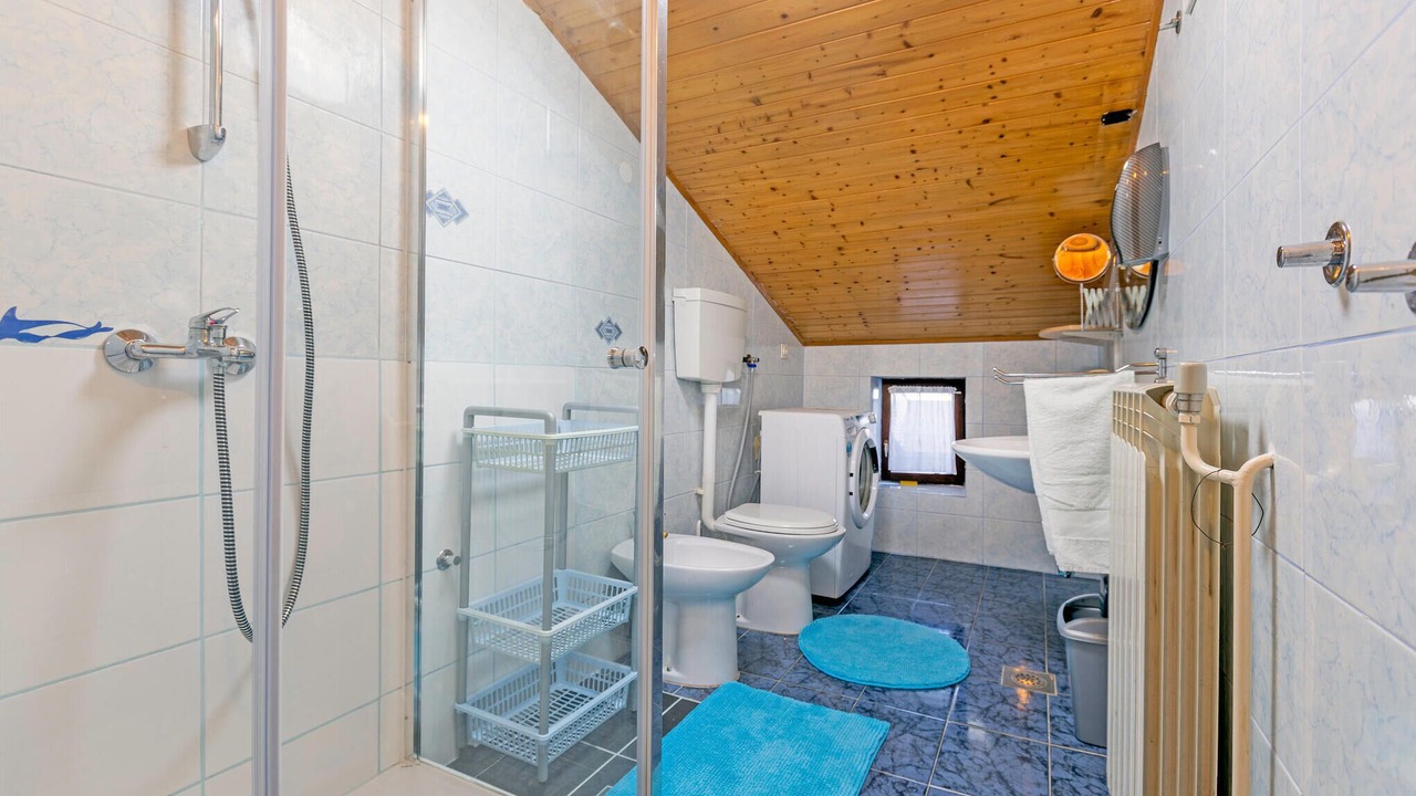 Photo of Bathroom in Divaca
