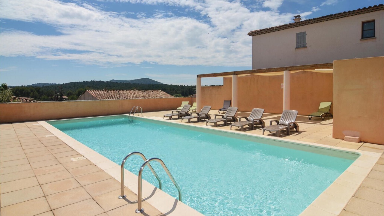 Photo of Outdoor in Pont Royal