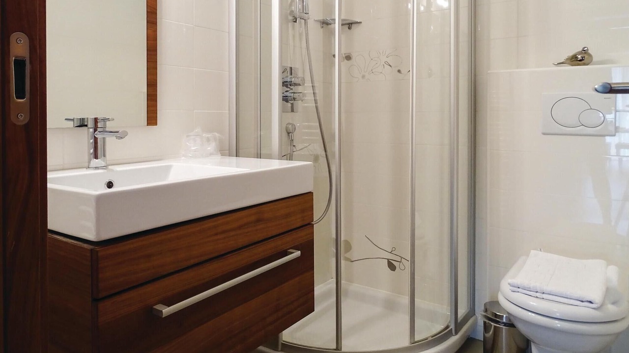 Photo of Bathroom in Lasko
