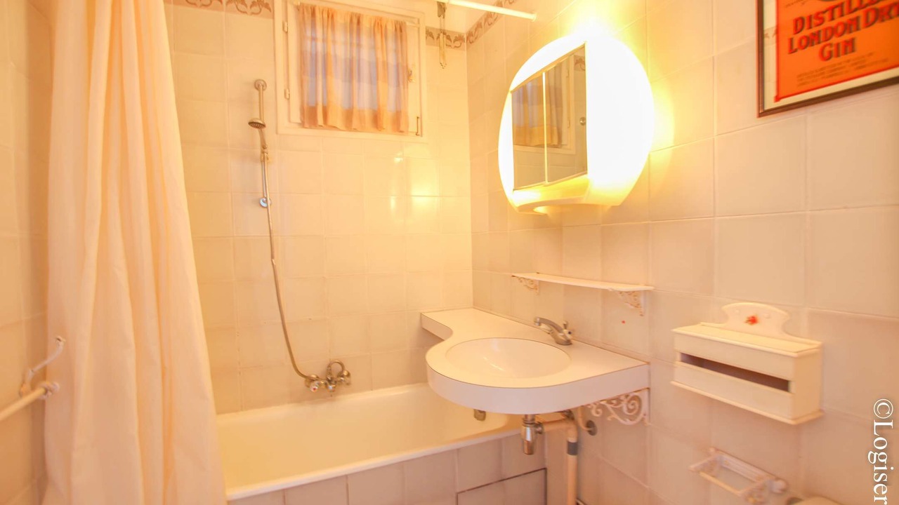 Photo of Bathroom in Callas