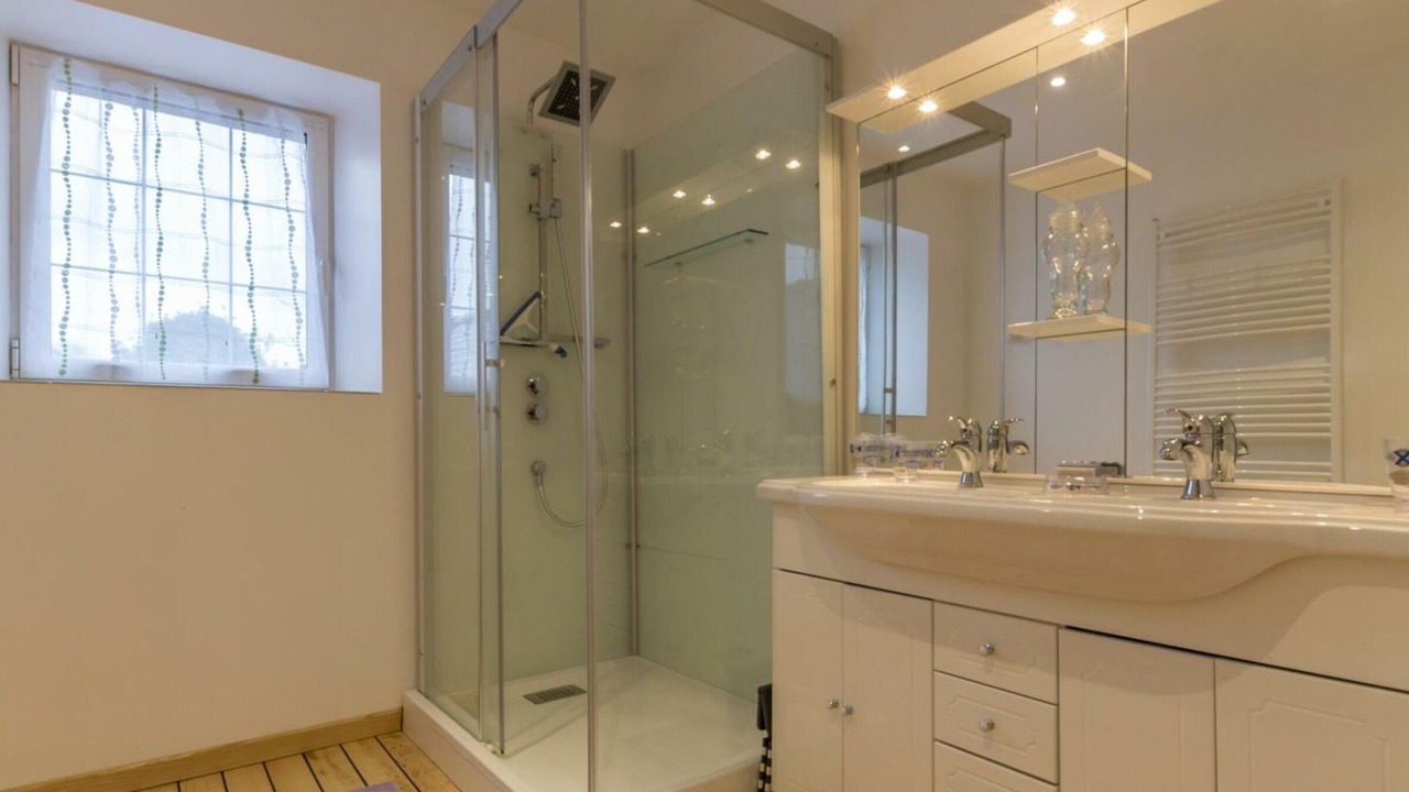 Photo of Bathroom in Montaigu-les-Bois