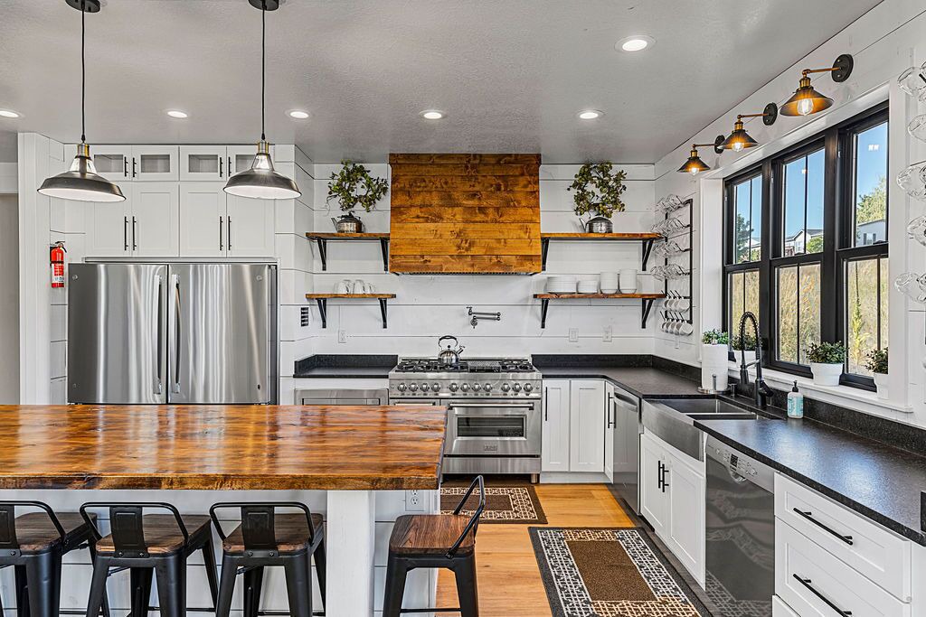 Photo of Kitchen in Garden City