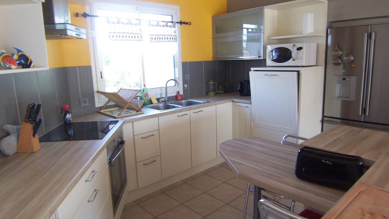 Photo of Kitchen in LʼIle-dʼOlonne