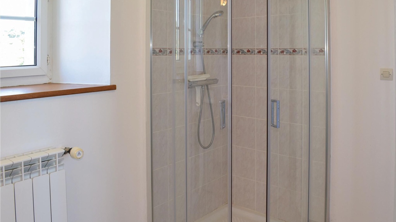 Photo of Bathroom in Ponts