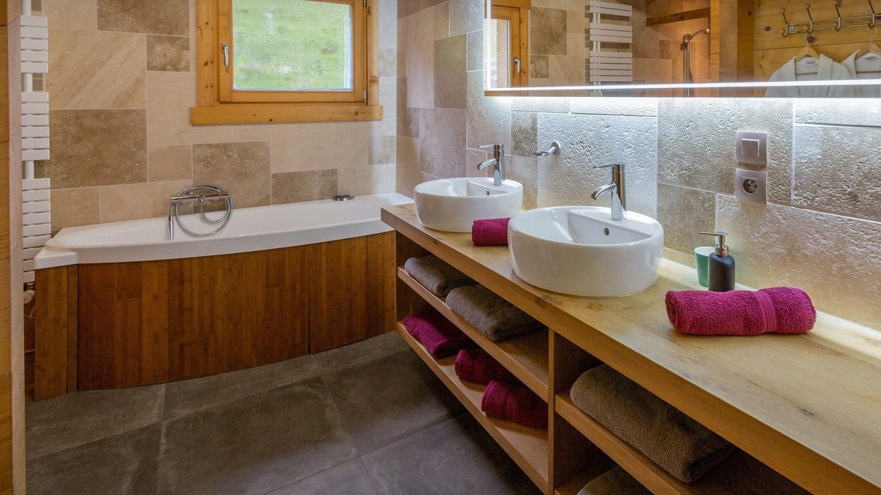 Photo of Bathroom in Les Clefs