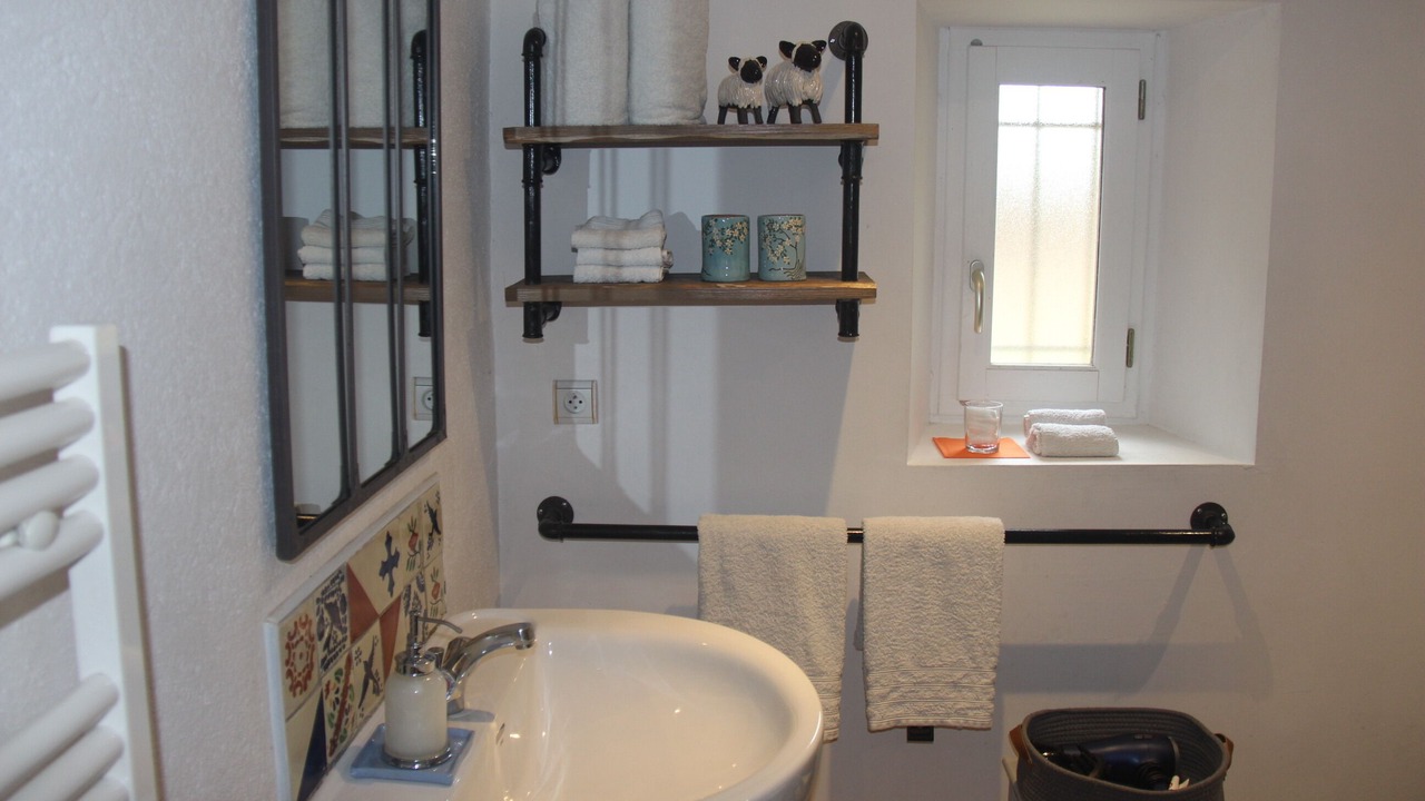 Photo of Bathroom in Azas