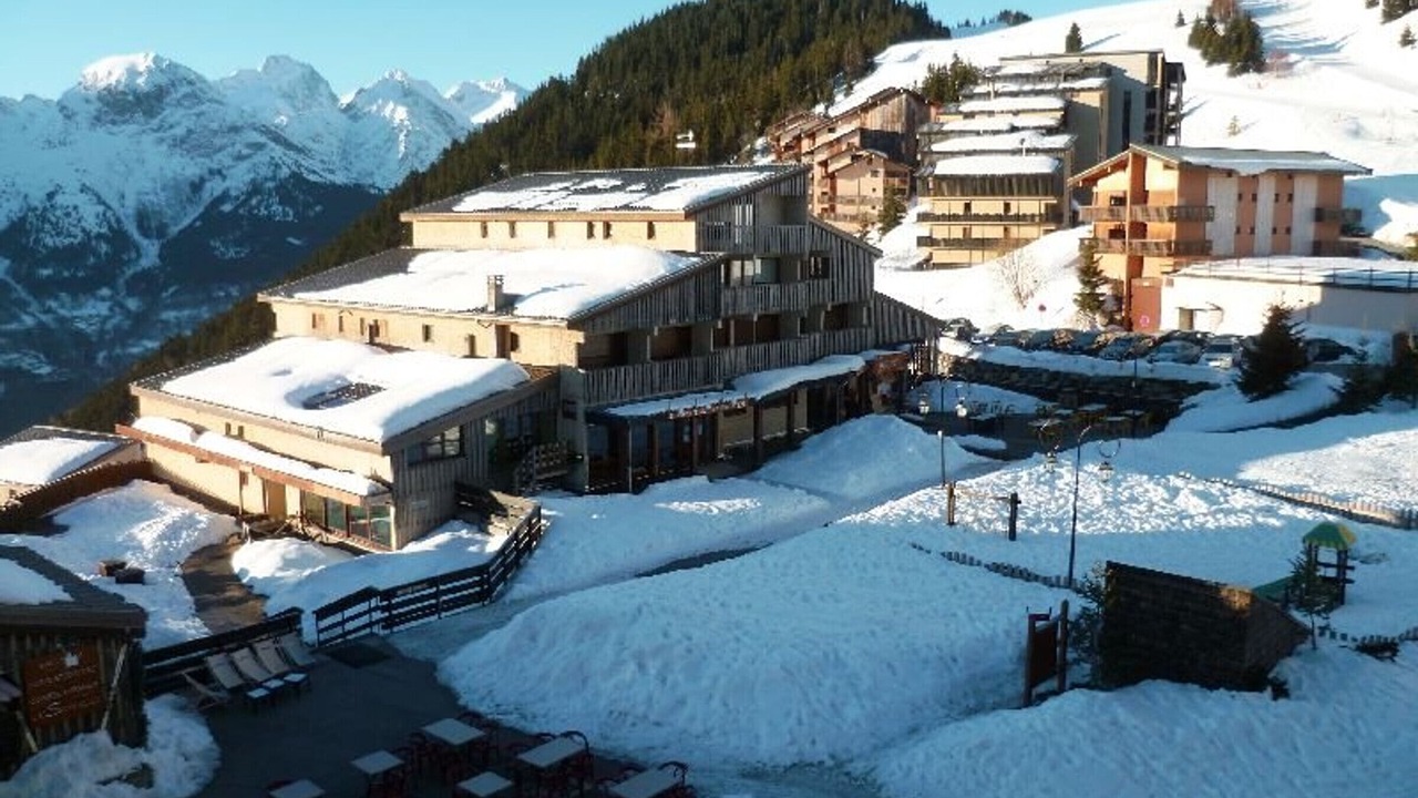 Photo of Outdoor in Auris